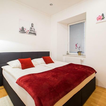 Bella Donna Apartment Maribor Bagian luar foto