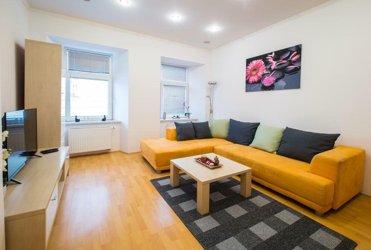 Bella Donna Apartment Maribor Bagian luar foto