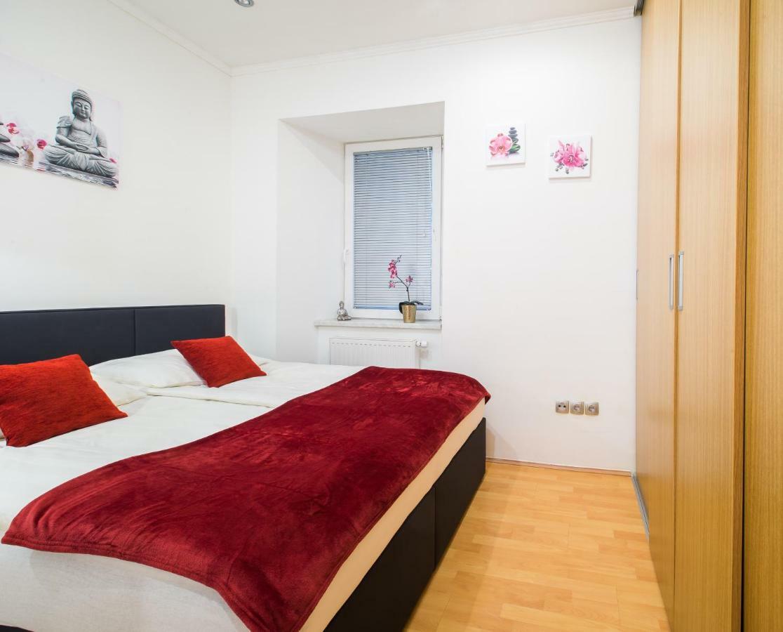 Bella Donna Apartment Maribor Bagian luar foto